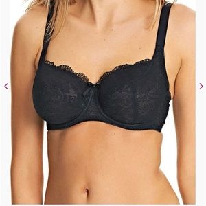 Freya Fancies balcony bra
Worn 1-3 times
AA1012 32GG UK, 32J US
1 Black